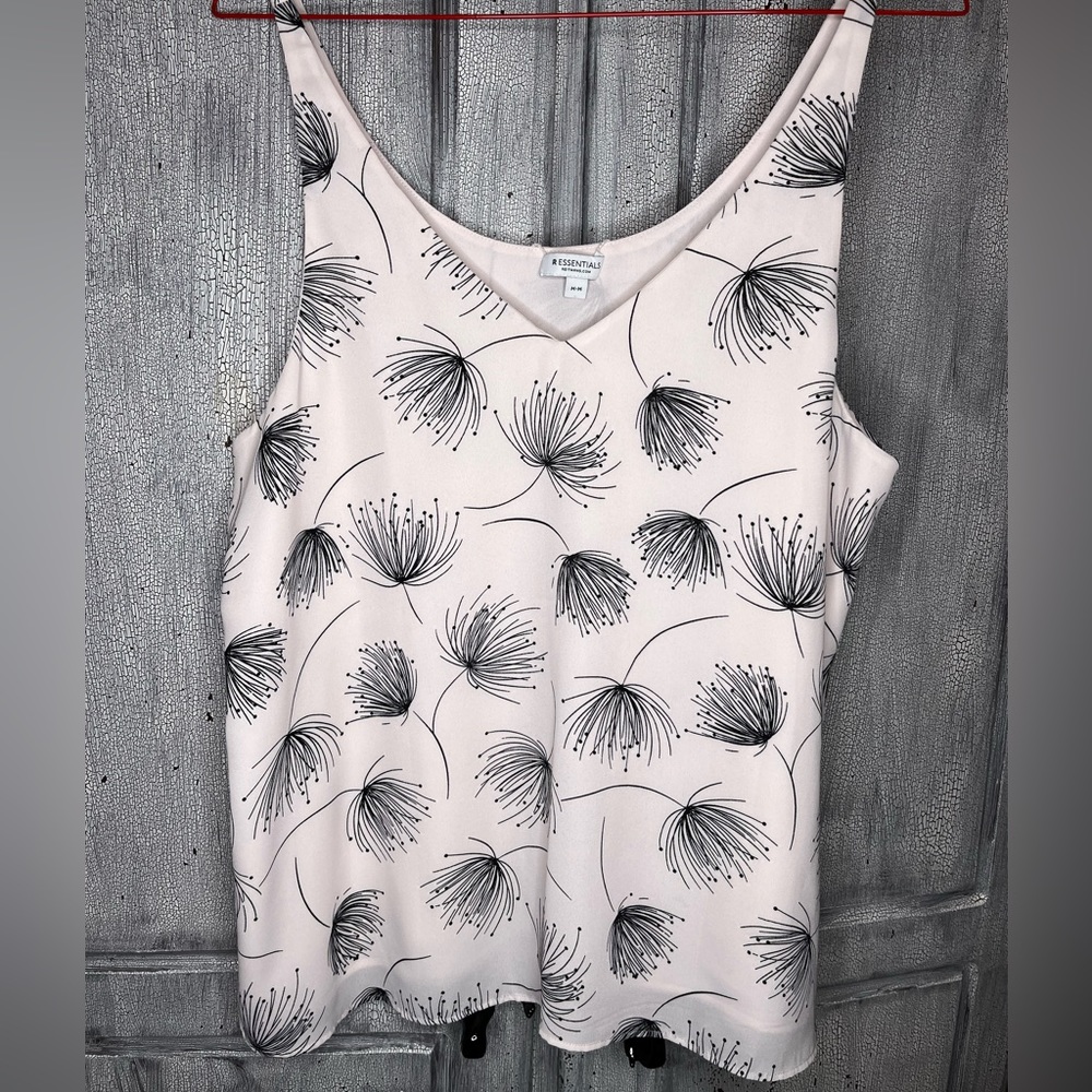Reitmans Flower Pattern Shirt M